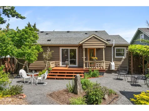 6905 N Fenwick Avenue Portland OR 97217