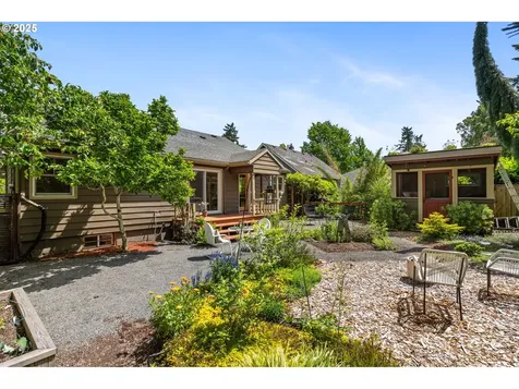 6905 N Fenwick Avenue Portland OR 97217