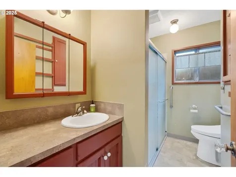 2510 4th Street Tillamook OR 97141