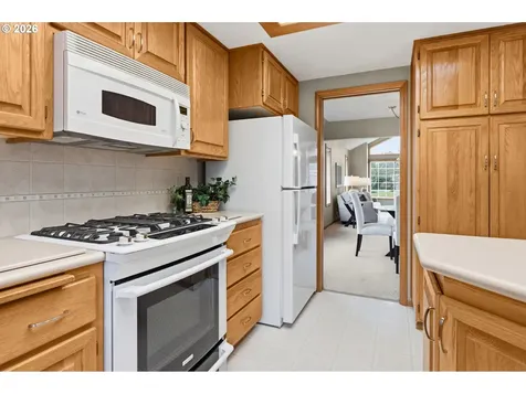3105 Wolf Meadows Lane Eugene OR 97408