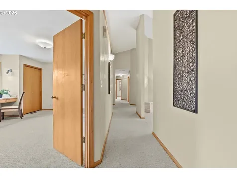 3105 Wolf Meadows Lane Eugene OR 97408