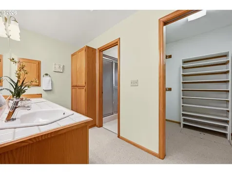 3105 Wolf Meadows Lane Eugene OR 97408