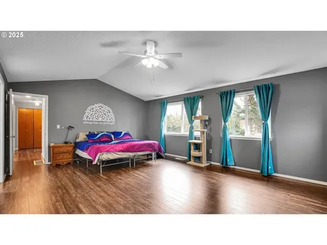33410 SW Meadowbrook Drive Scappoose OR 97056