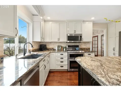 3811 NE 166th Avenue Vancouver WA 98682