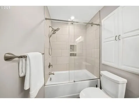 3811 NE 166th Avenue Vancouver WA 98682