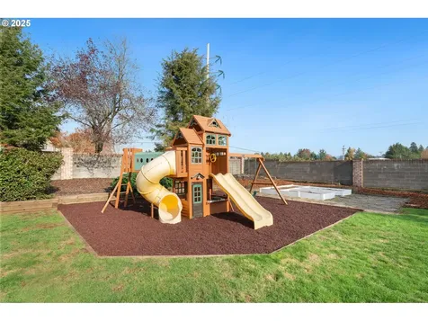 3811 NE 166th Avenue Vancouver WA 98682