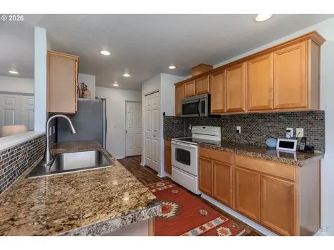 3310 5th Street Columbia City OR 97018