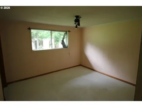 9513 NE Burton Road Vancouver WA 98662