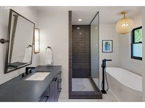 2105 Fairmount Boulevard Eugene OR 97403