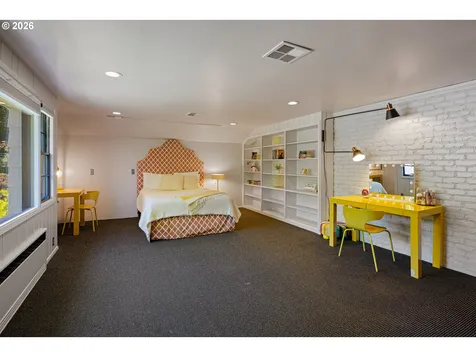 2105 Fairmount Boulevard Eugene OR 97403