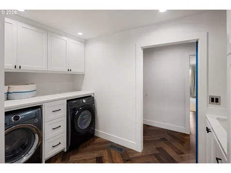 2105 Fairmount Boulevard Eugene OR 97403