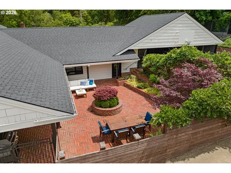 2105 Fairmount Boulevard Eugene OR 97403