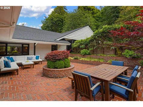 2105 Fairmount Boulevard Eugene OR 97403