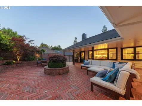 2105 Fairmount Boulevard Eugene OR 97403
