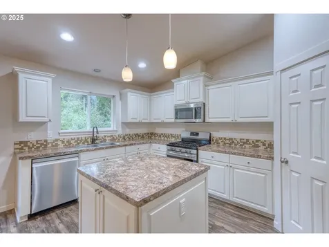 202 Edgewater Drive Carson WA 98610