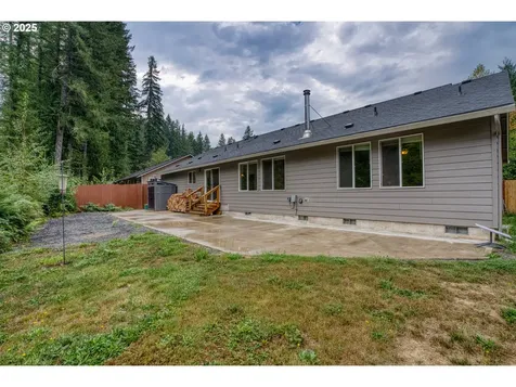 202 Edgewater Drive Carson WA 98610