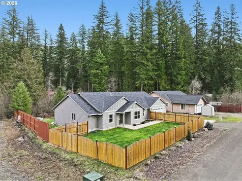 202 Edgewater Drive Carson WA 98610