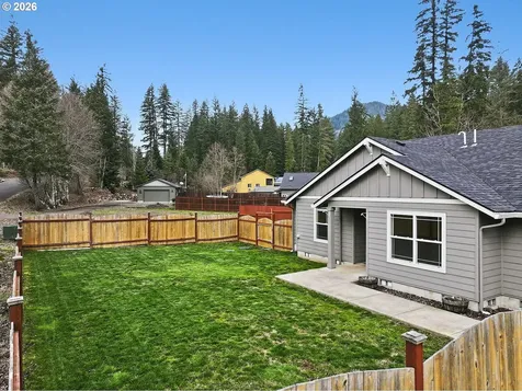 202 Edgewater Drive Carson WA 98610