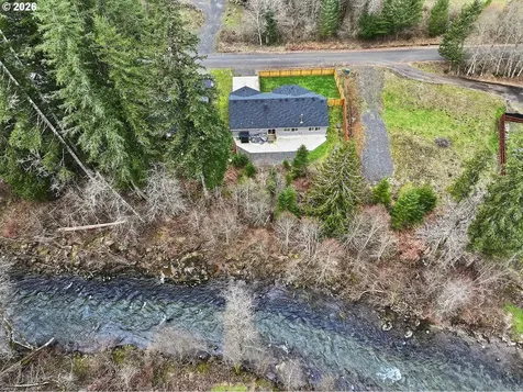 202 Edgewater Drive Carson WA 98610