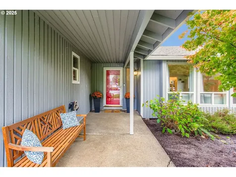 2647 SE Aspen Court Hillsboro OR 97123