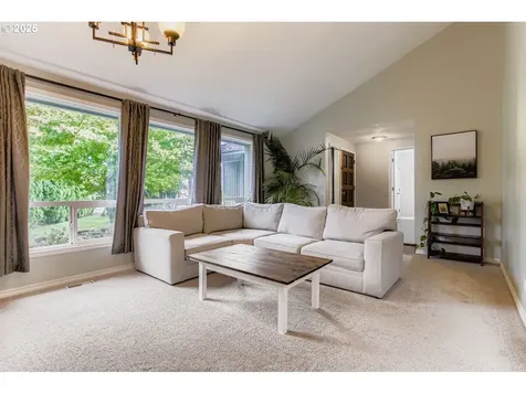 2647 SE Aspen Court Hillsboro OR 97123