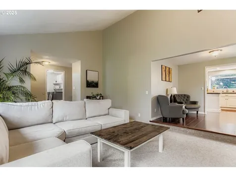 2647 SE Aspen Court Hillsboro OR 97123