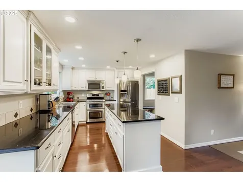2647 SE Aspen Court Hillsboro OR 97123
