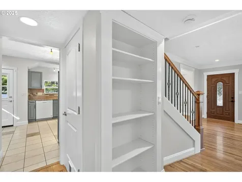 8504 NE Glisan Street Portland OR 97220