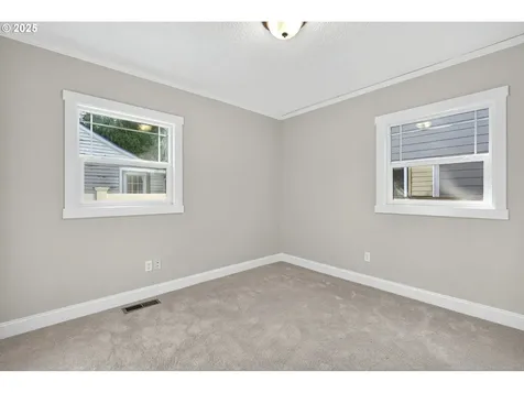8504 NE Glisan Street Portland OR 97220