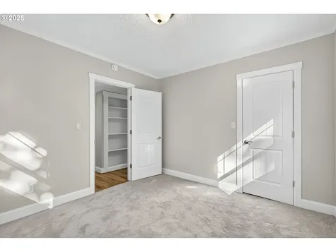 8504 NE Glisan Street Portland OR 97220
