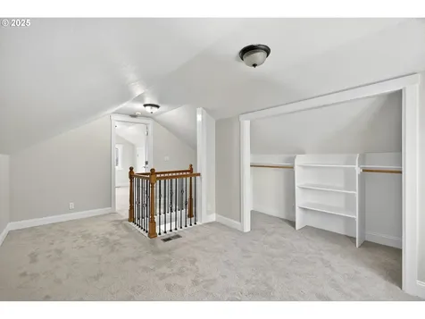 8504 NE Glisan Street Portland OR 97220
