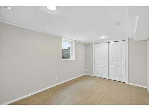 8504 NE Glisan Street Portland OR 97220