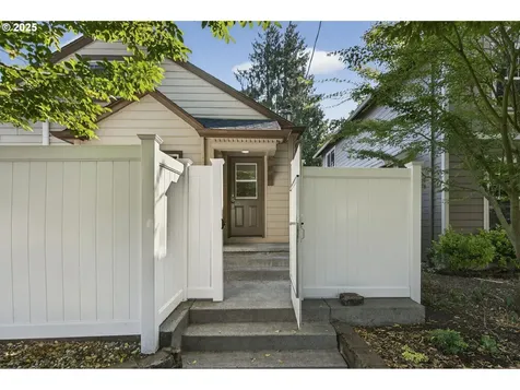 8504 NE Glisan Street Portland OR 97220