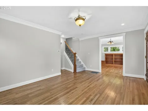 8504 NE Glisan Street Portland OR 97220