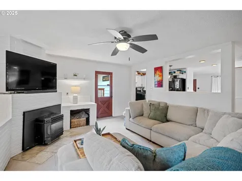 413 NE 130th Place Portland OR 97230