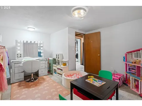 413 NE 130th Place Portland OR 97230