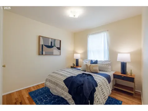 5644 SE Knight Street Portland OR 97206