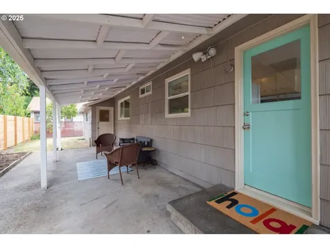 5644 SE Knight Street Portland OR 97206