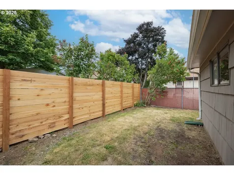 5644 SE Knight Street Portland OR 97206
