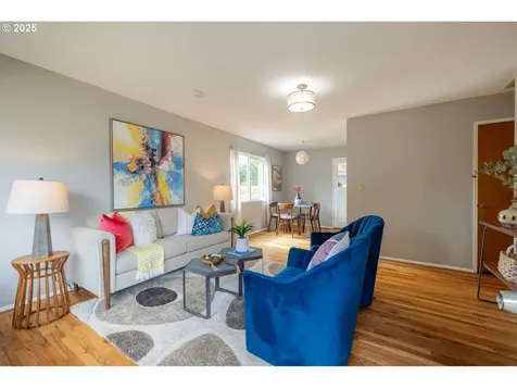 5644 SE Knight Street Portland OR 97206