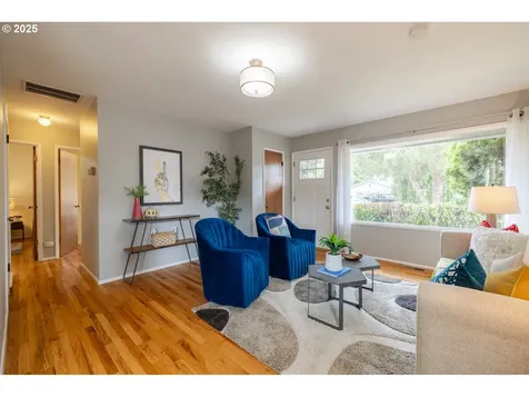 5644 SE Knight Street Portland OR 97206