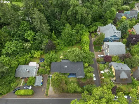 4010 SW Hamilton Street Portland OR 97221
