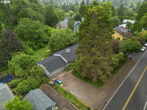 4010 SW Hamilton Street Portland OR 97221