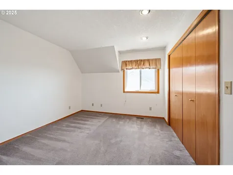 17830 NW Deercreek Court Portland OR 97229