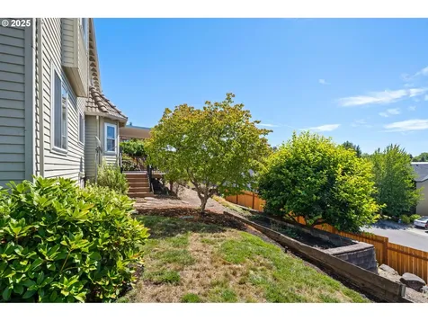 17830 NW Deercreek Court Portland OR 97229