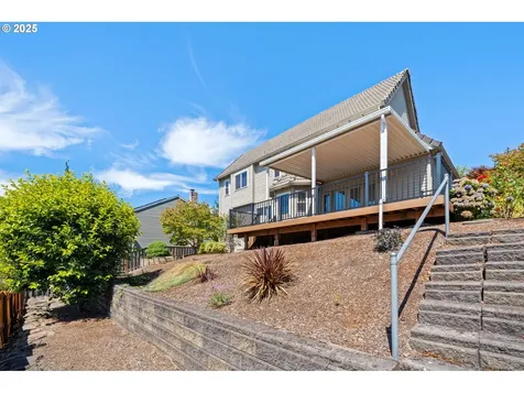 17830 NW Deercreek Court Portland OR 97229
