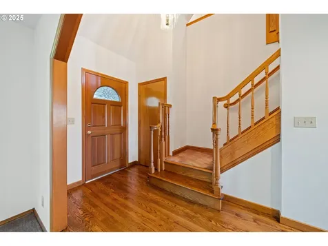 17830 NW Deercreek Court Portland OR 97229