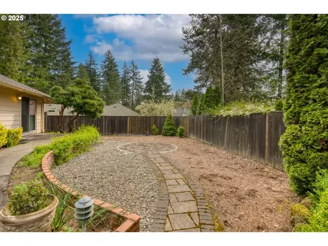 15540 SW Village Court Beaverton OR 97007