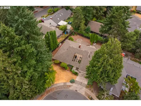15540 SW Village Court Beaverton OR 97007
