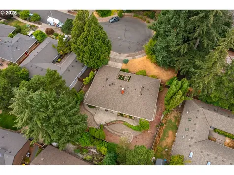 15540 SW Village Court Beaverton OR 97007